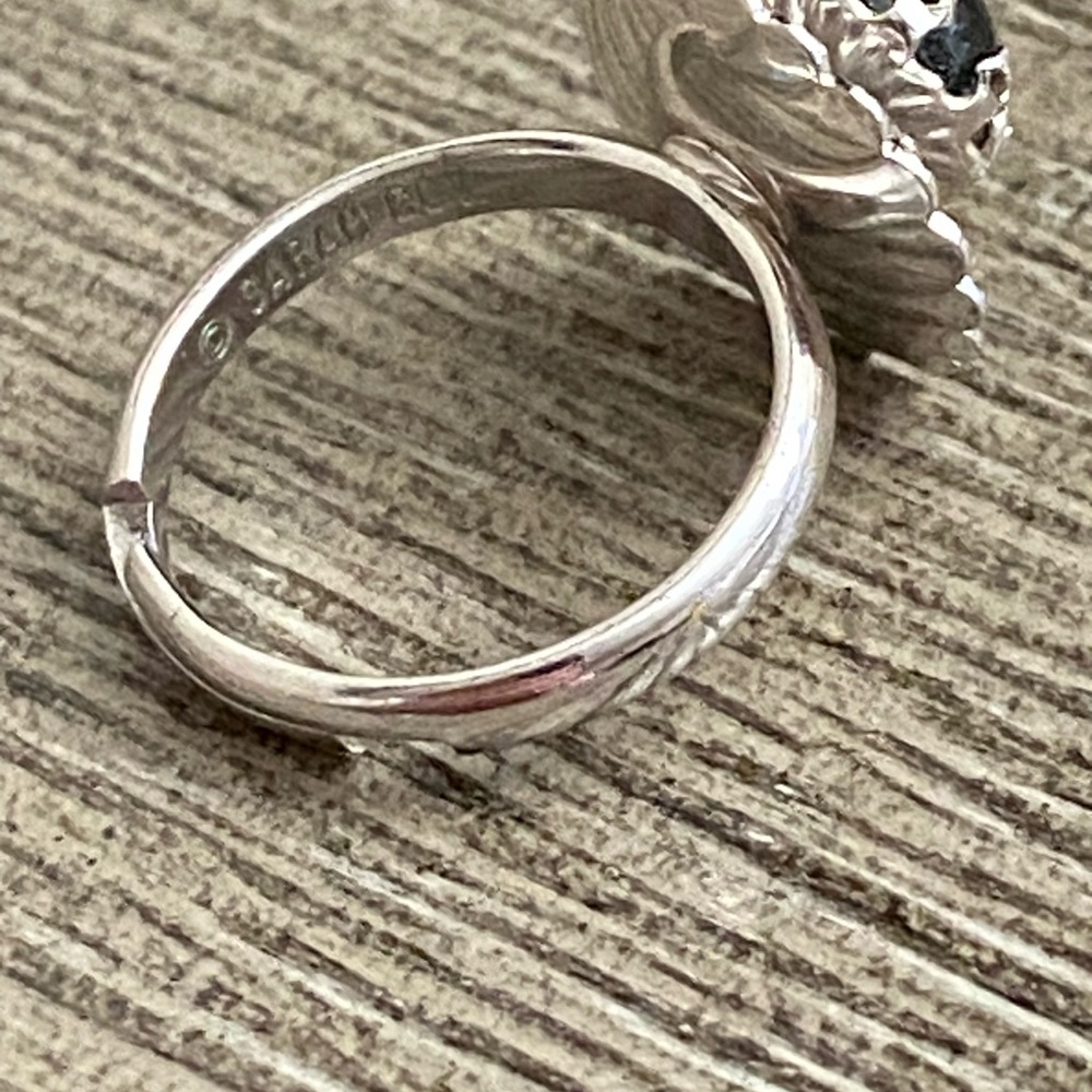 Vintage 70s SARAH COVENTRY Prong Set Floral Ring - Picture 5 of 6